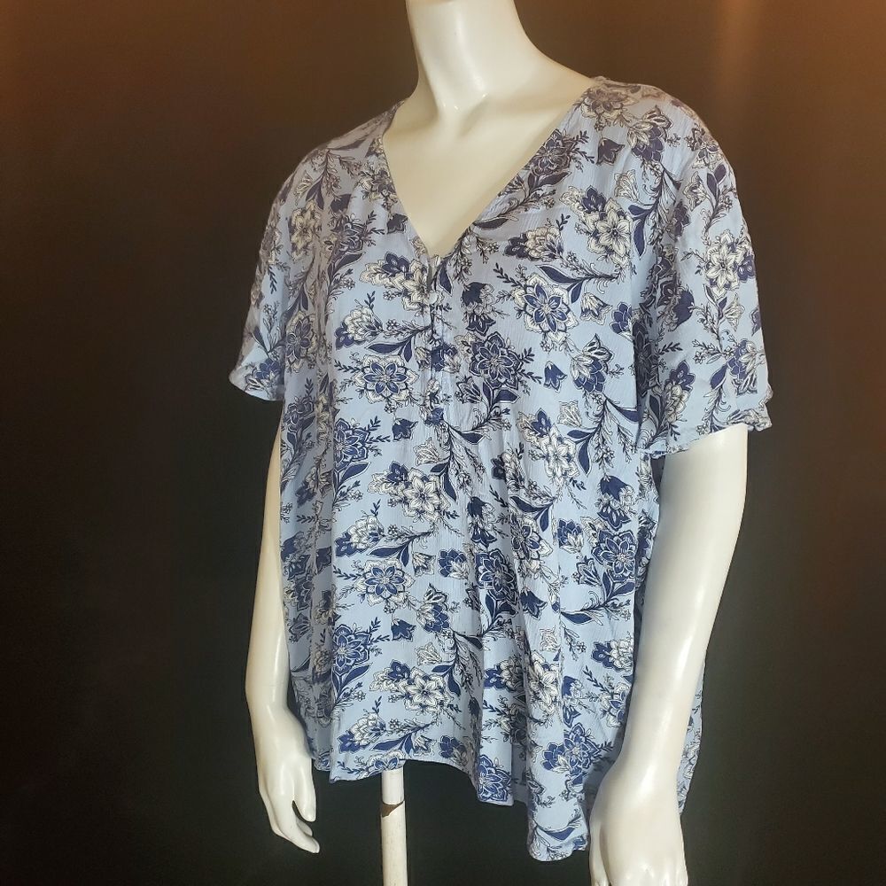 Lane Bryant Blue Floral Top (20) - Picture 2 of 6
